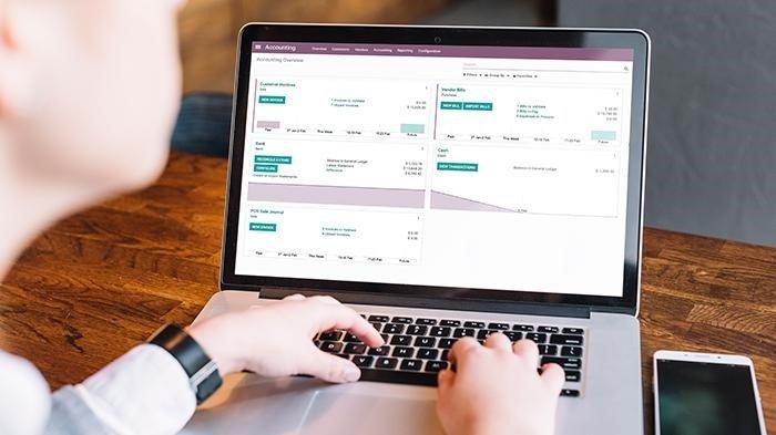 fitur software akuntansi