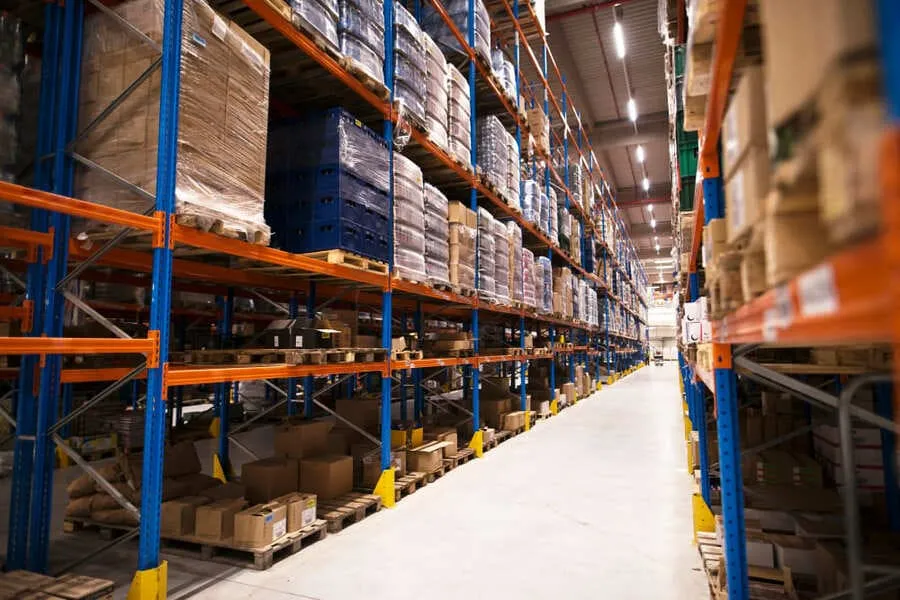 perbedaan-supplier-dan-distributor-1